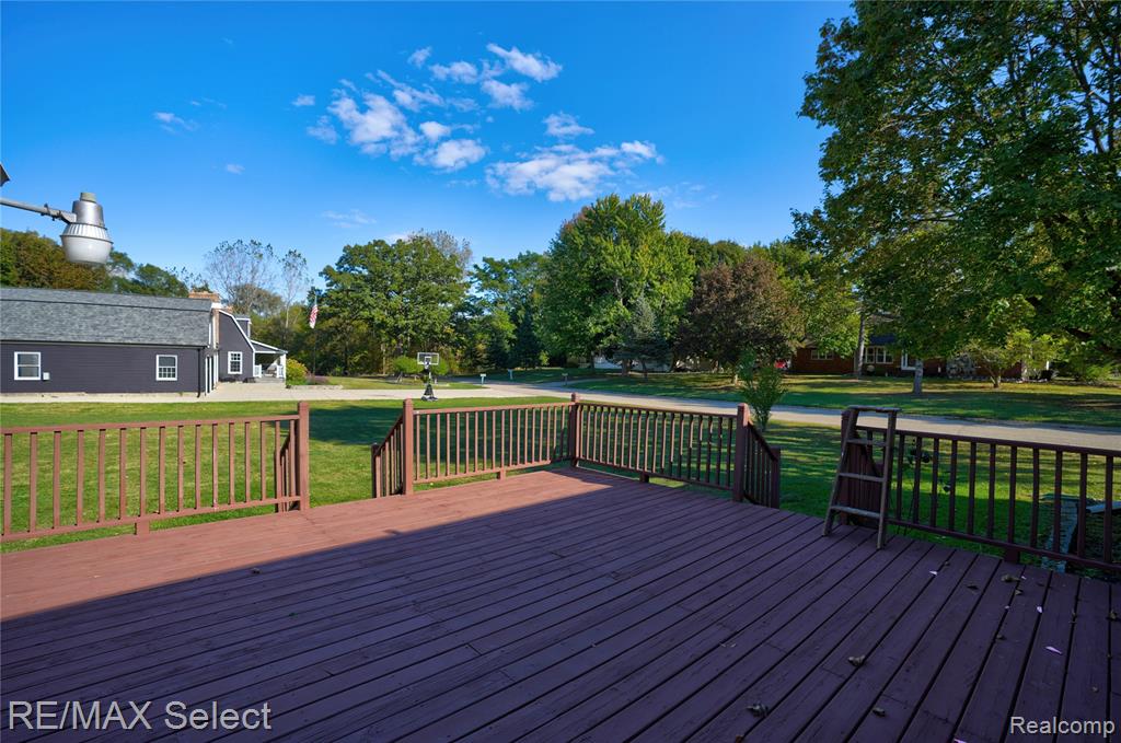 4290 Hedgethorn Circle, Burton, MI 48509 — Photo 49