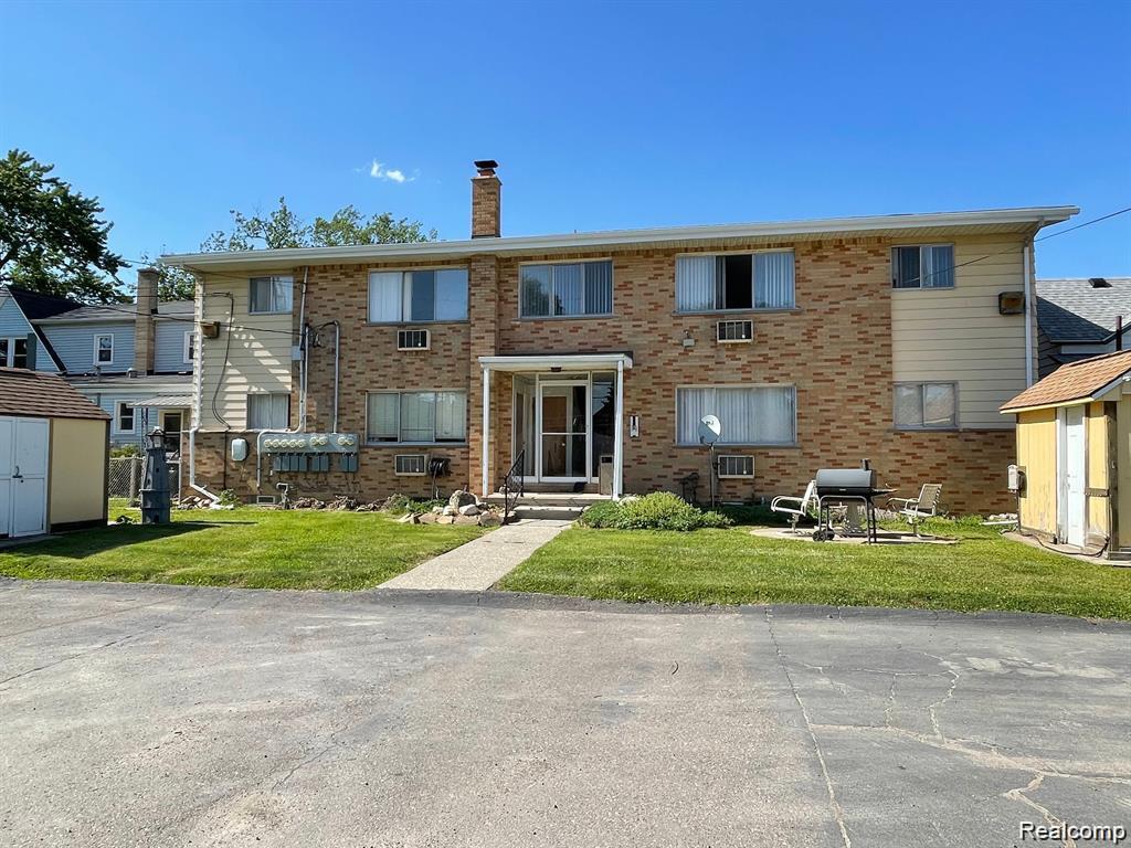 549 Unit 8 Elm Street, Wyandotte, MI 48192 — Photo 2