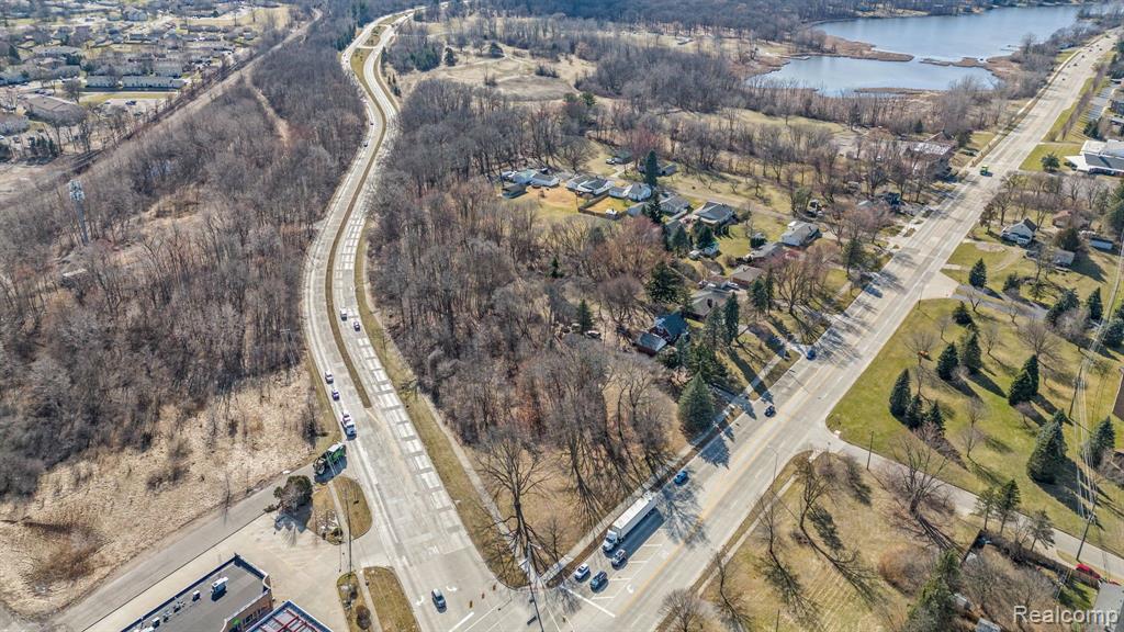 405 W WALTON Boulevard, Pontiac, MI 48340 — Photo 6