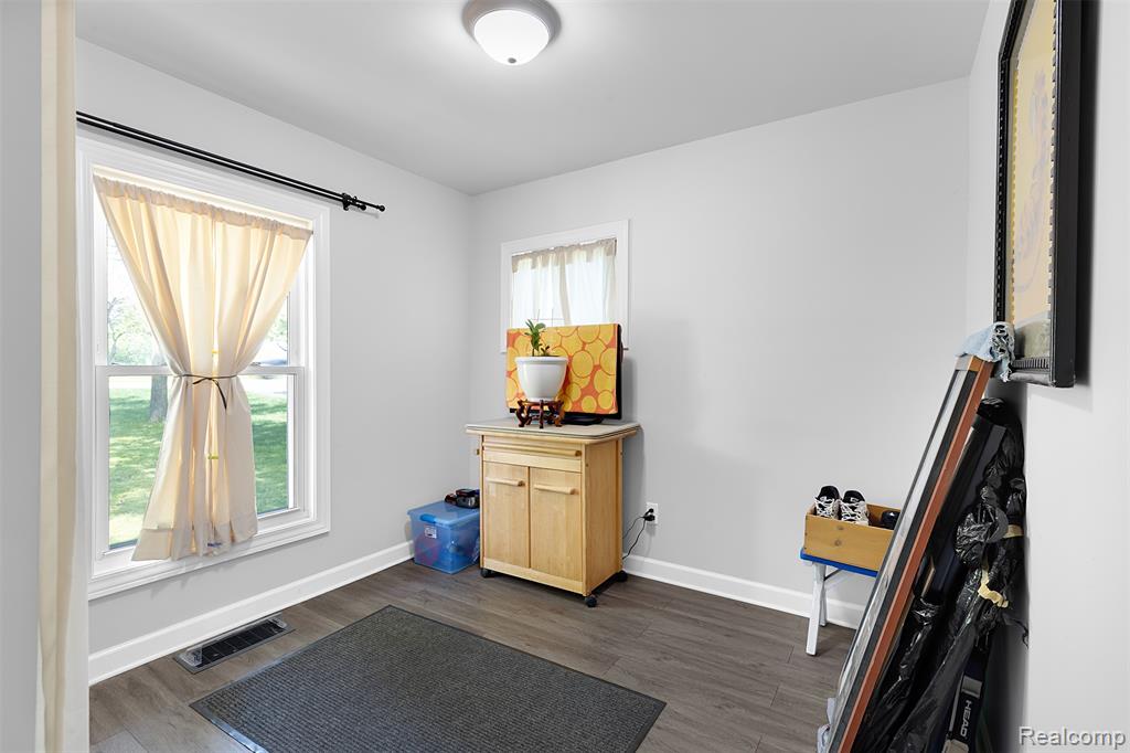22827 Meridian Road, Grosse Ile, MI 48138 — Photo 36