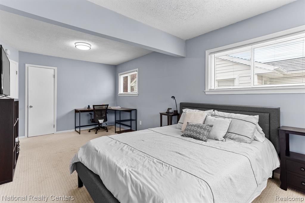 621 S Dorchester Avenue, Royal Oak, MI 48067 — Photo 10