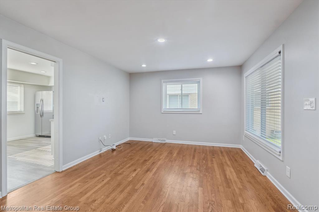 4628 Hillcrest Avenue, Royal Oak, MI 48073 — Photo 6