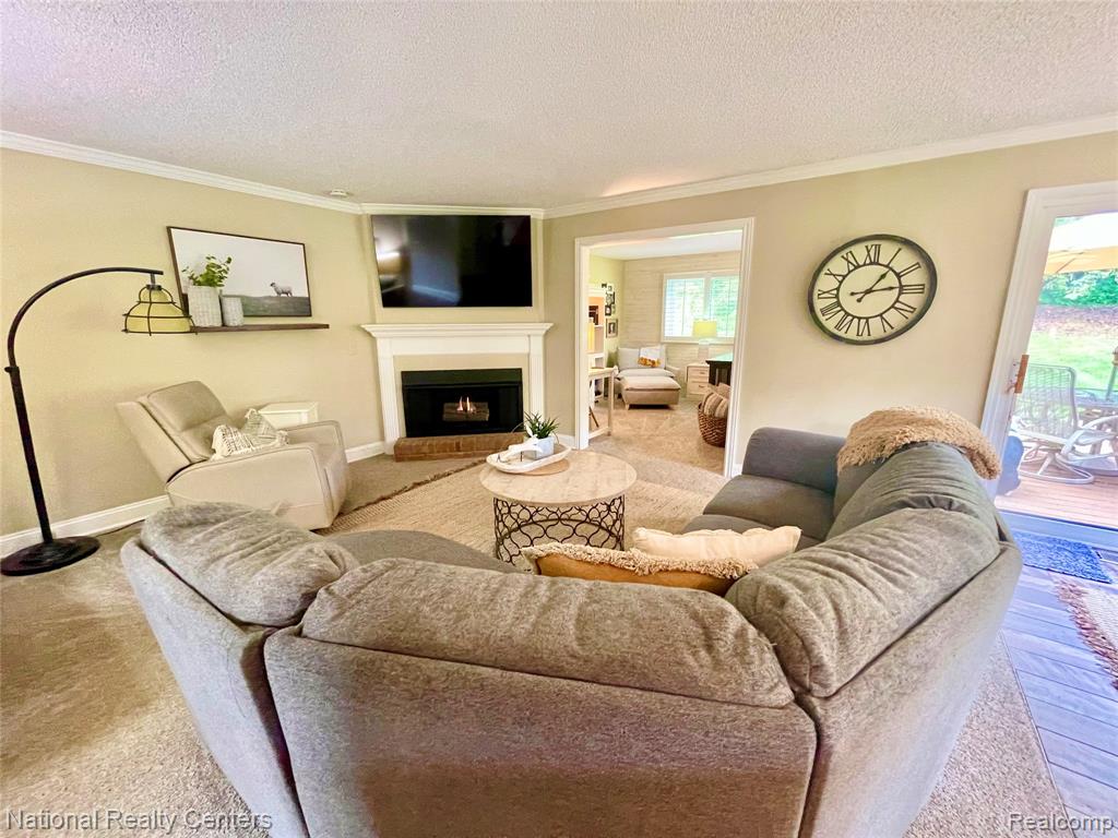 48104 COLONY FARM CIR, Plymouth, MI 48170 — Photo 23