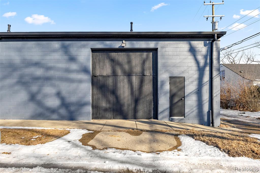 26289 W 8 Mile Road, Redford, MI 48240 — Photo 17