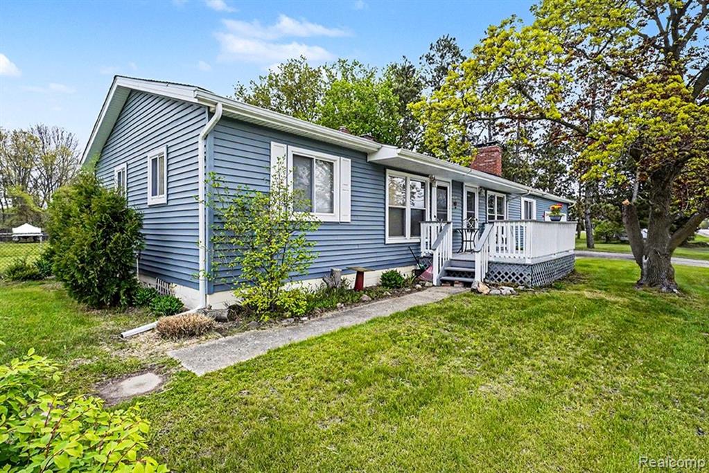 4987 E M 36, Pinckney, MI 48169 — Photo 2