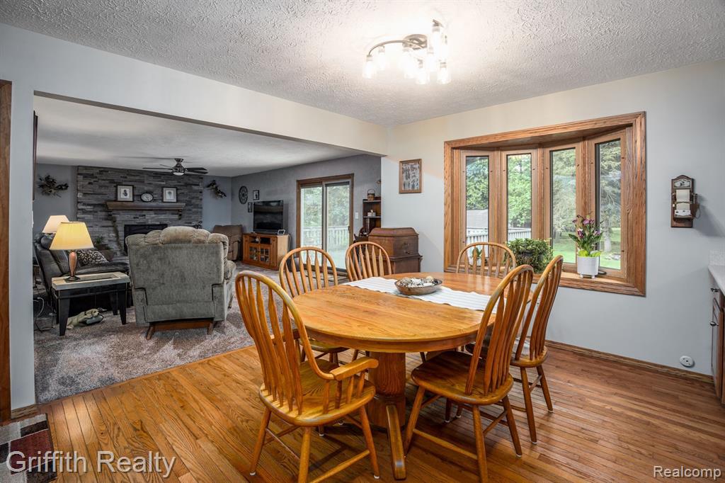 6903 SOMERSET Drive, Brighton, MI 48116 — Photo 13