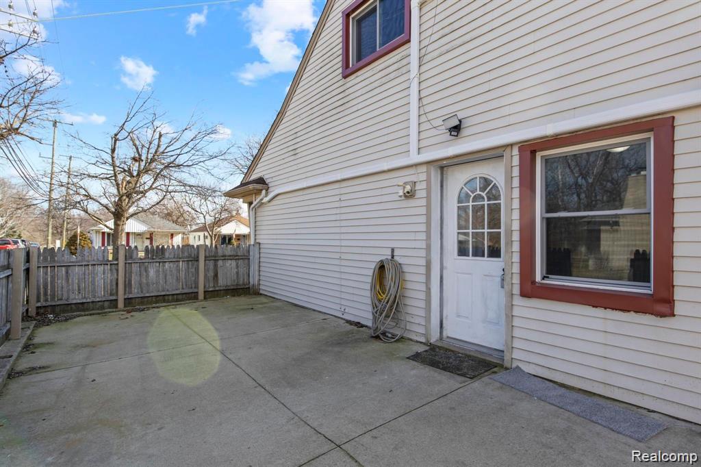 7331 Drexel Street, Dearborn Heights, MI 48127 — Photo 16