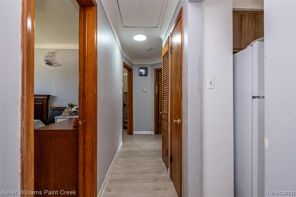 5134 Canterbury Lane, Warren, MI 48092 — Photo 17