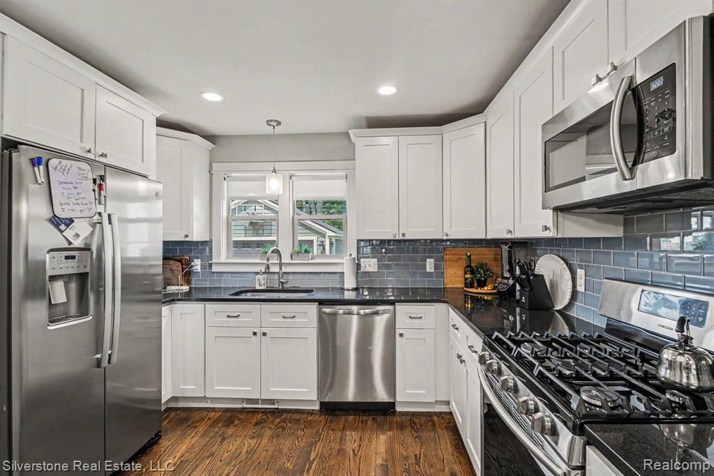 501 N Kenwood Avenue, Royal Oak, MI 48067 — Photo 11