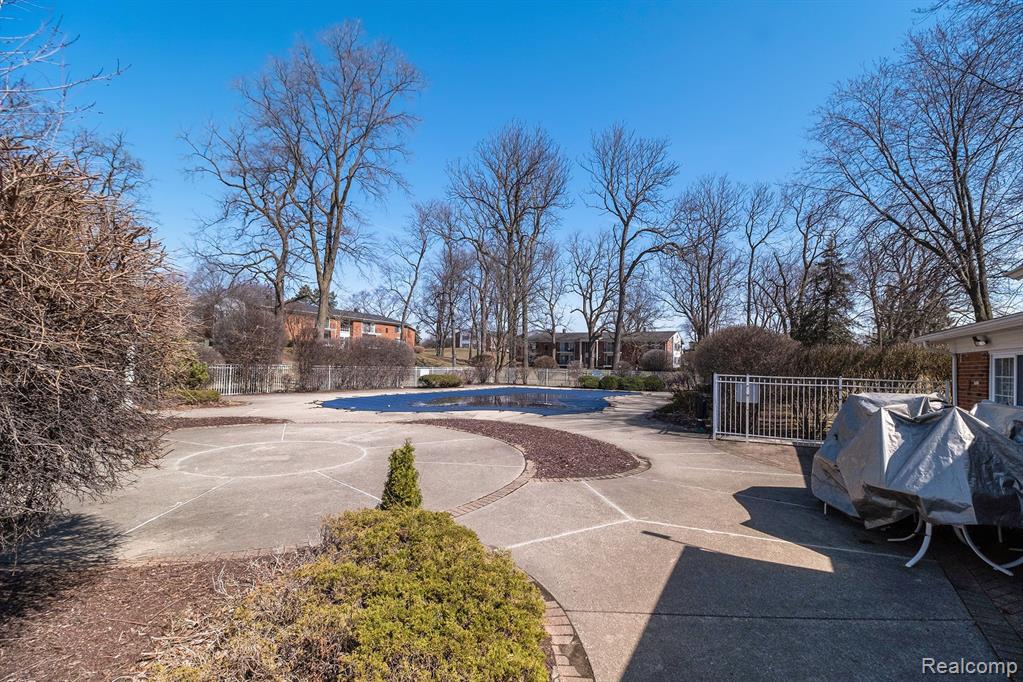 470 Fox Hills Drive N, A-5, Bloomfield Hills, MI 48304 — Photo 25