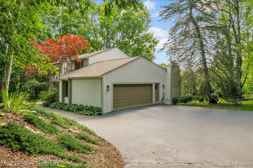 7015 Scenic Ridge Drive, Clarkston, MI — Photo 50