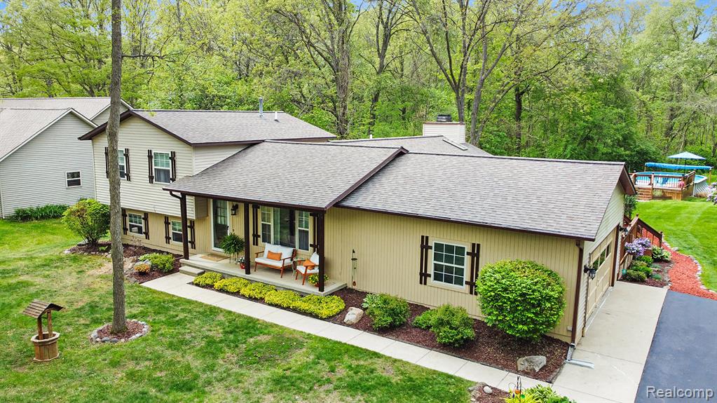 8450 Pineview Lake Drive, Linden, MI 48451 — Photo 39