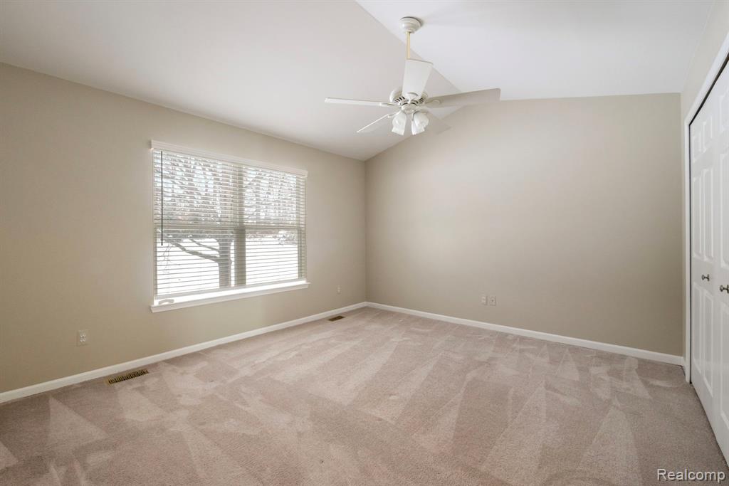 671 Woodhaven Drive, Commerce Twp, MI 48390 — Photo 22