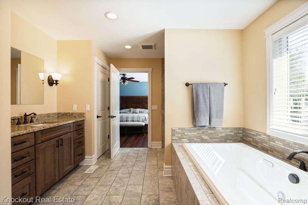 705 W Tuscola Street, Frankenmuth, MI 48734 — Photo 34