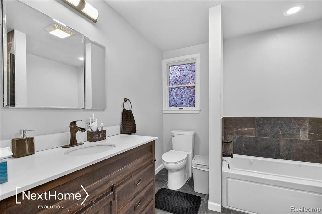 645 Riverbank Street, Wyandotte, MI 48192 — Photo 14