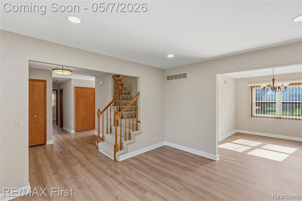 1800 Hillman Drive, Troy, MI 48083 — Photo 8