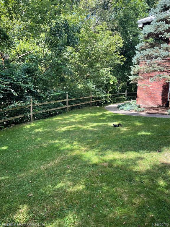 31831 Grand River Avenue, 24, Farmington, MI 48336 — Photo 10