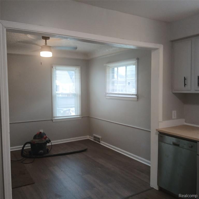 19145 Fielding Street, Detroit, MI 48219 — Photo 5