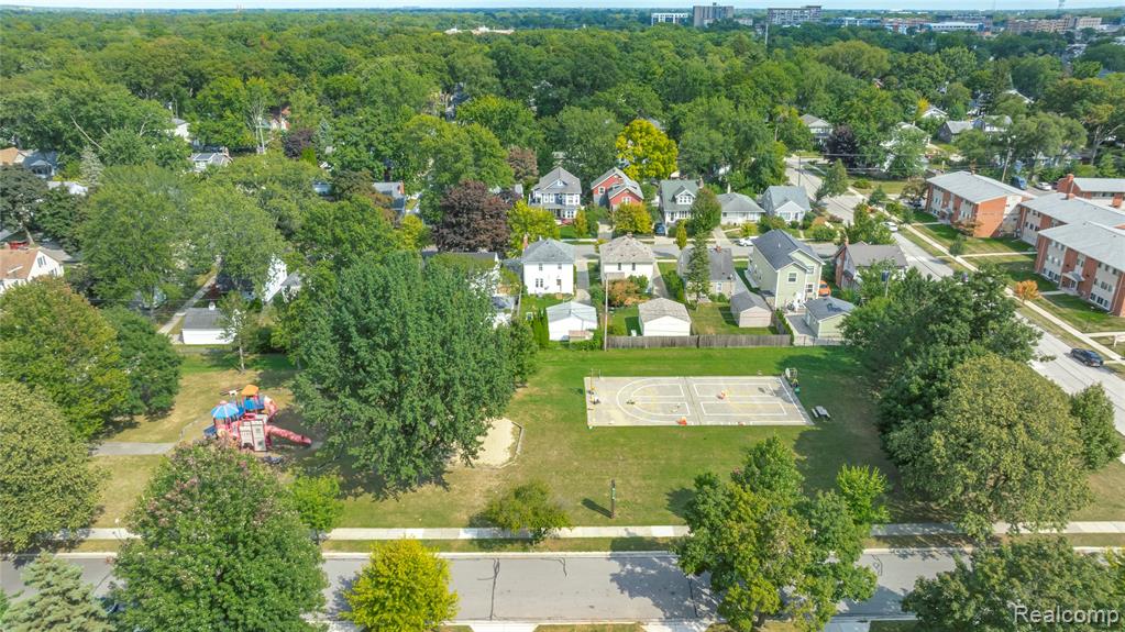 817 Fernwood Road, Royal Oak, MI 48067 — Photo 33