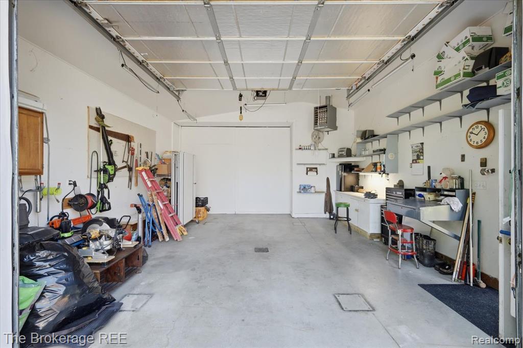 6057 Center Road, Grand Blanc, MI 48439 — Photo 44
