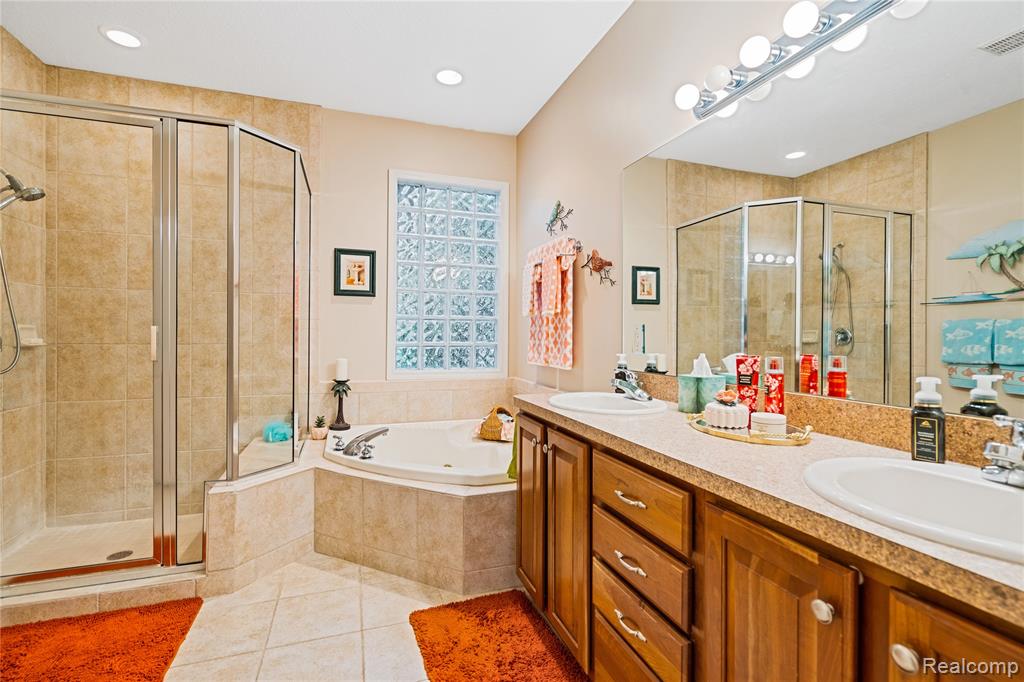 945 Saint James Park Avenue, Monroe, MI 48161 — Photo 25