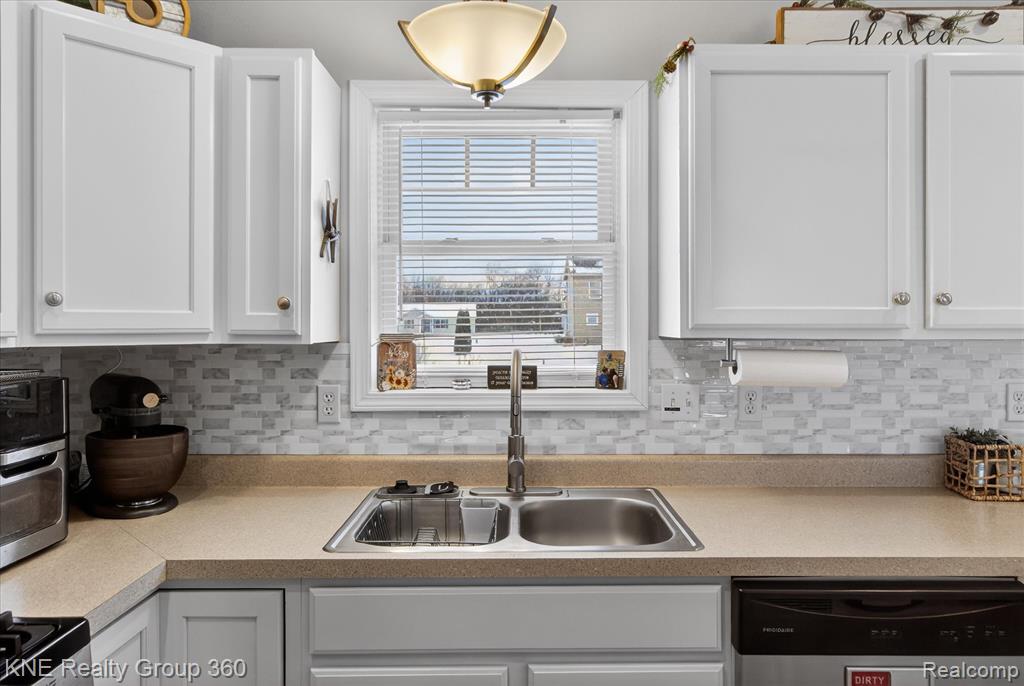 3616 Willow Nicole Lane, Adrian, MI 49221 — Photo 15