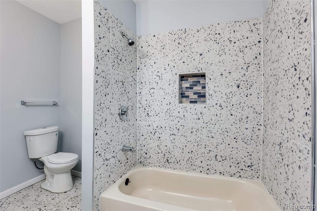 534 Trowbridge Street, Detroit, MI 48202 — Photo 13