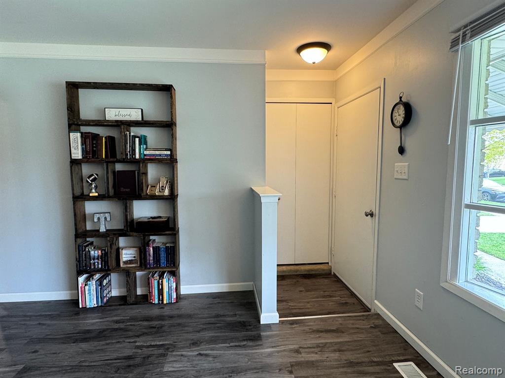 40137 Walter Drive, Sterling Heights, MI 48310 — Photo 11
