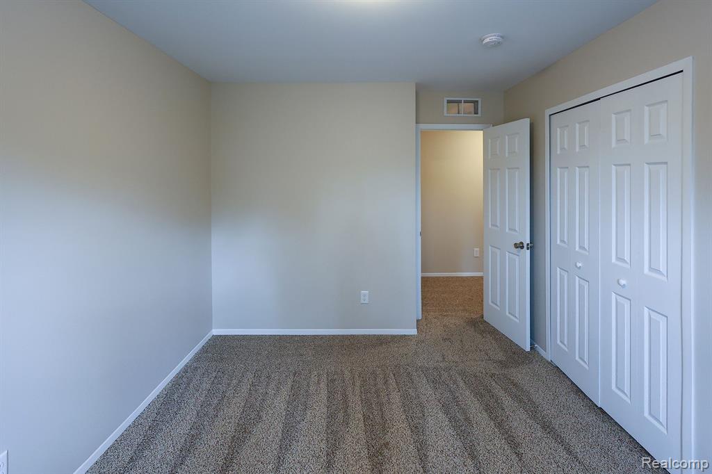 25151 GREENBROOKE Drive, Southfield, MI 48033 — Photo 23
