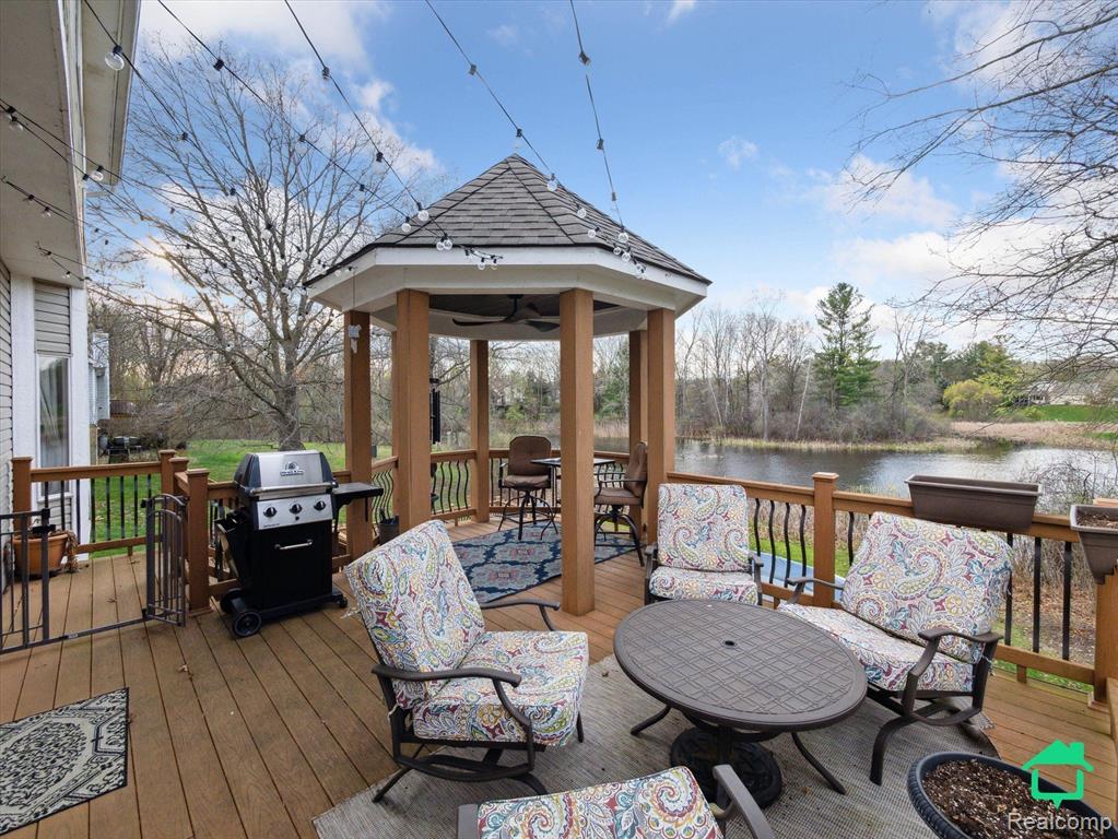 963 Golfview Drive, Lake Orion, MI 48362 — Photo 32