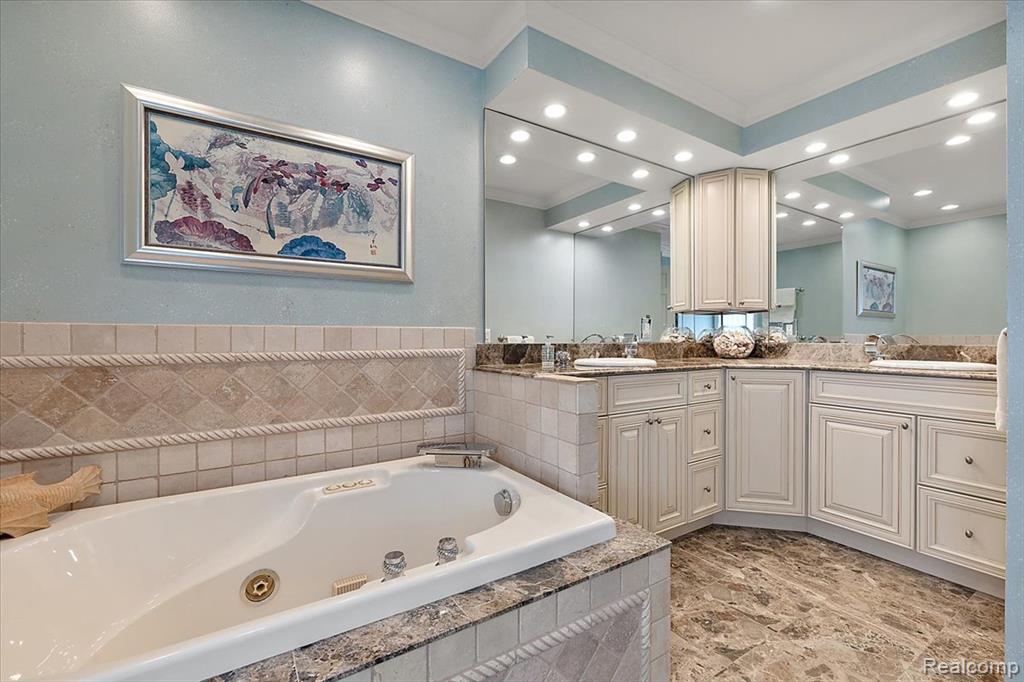510 Hunters Crossing, Bloomfield Hills, MI 48304 — Photo 28