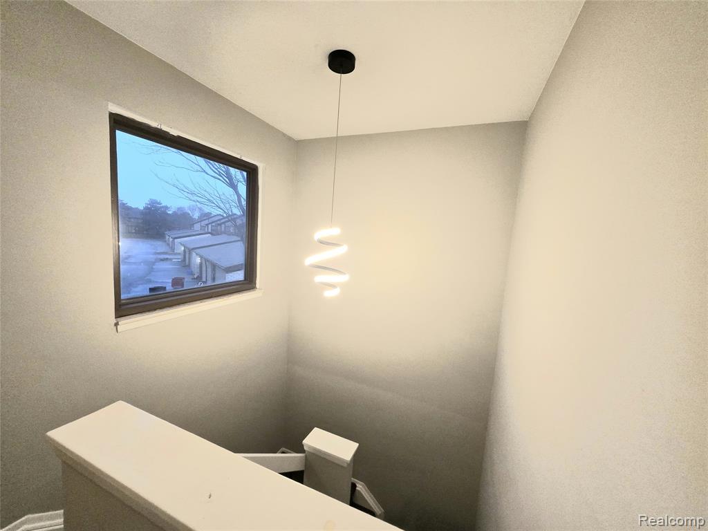 5156 Rock Run, West Bloomfield, MI — Photo 12