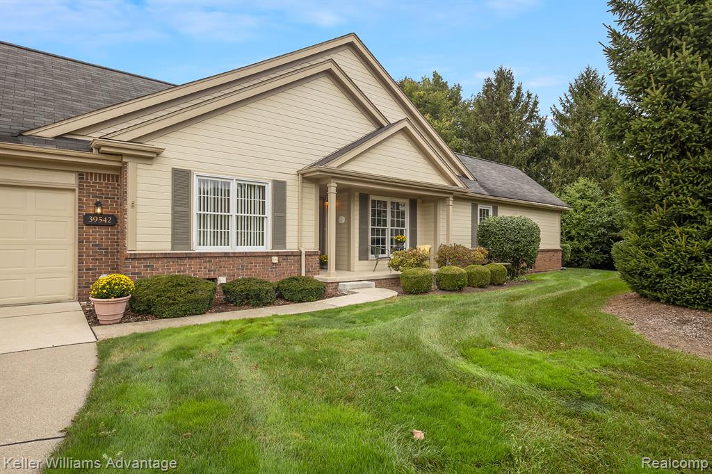 39542 VILLAGE RUN Drive, Northville, MI 48168 — Photo 3