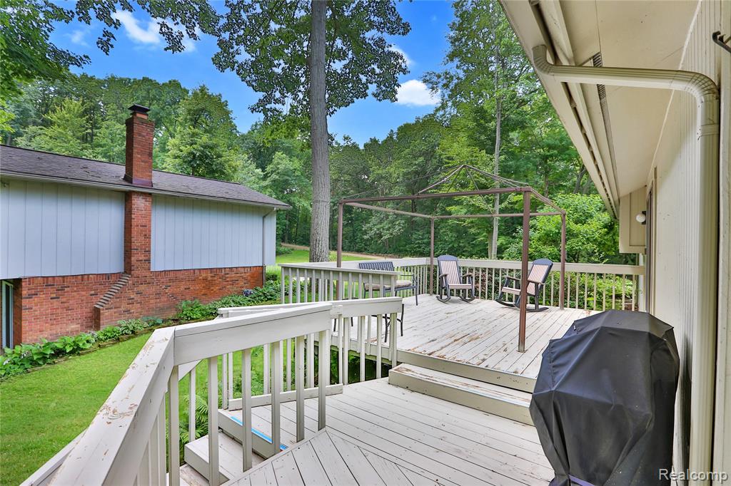 4070 Cross Road, White Lake, MI — Photo 31