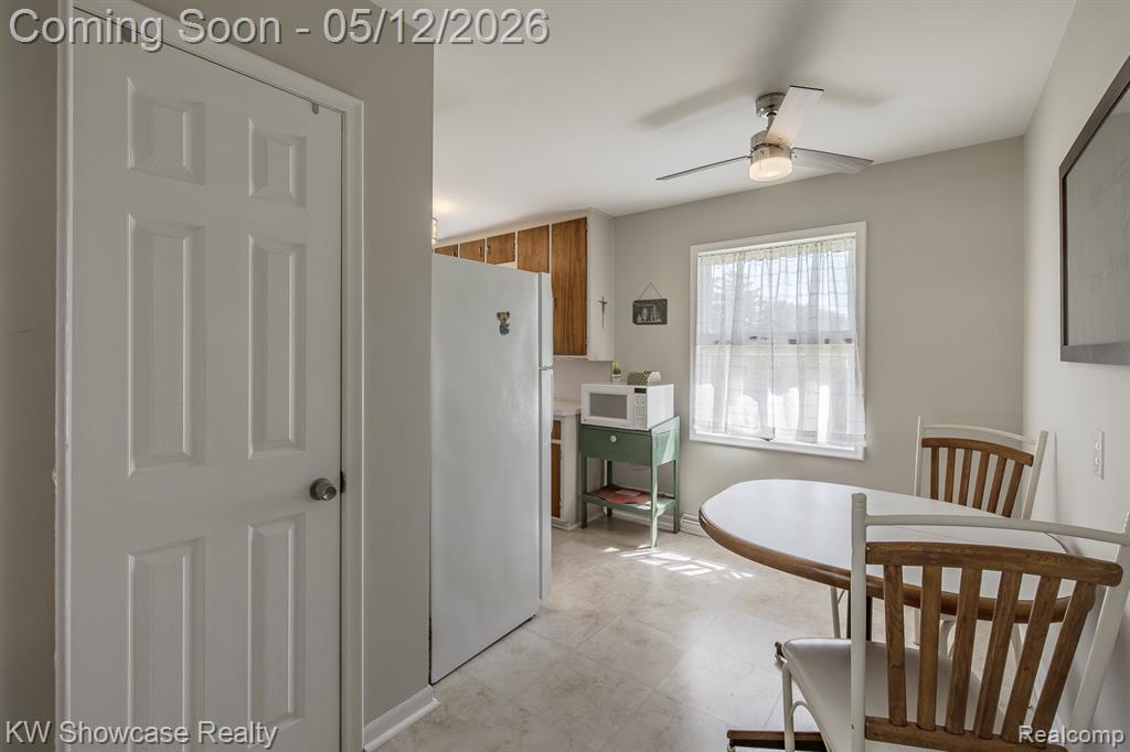 4344 Waterloo Street, Waterford, MI 48329 — Photo 7