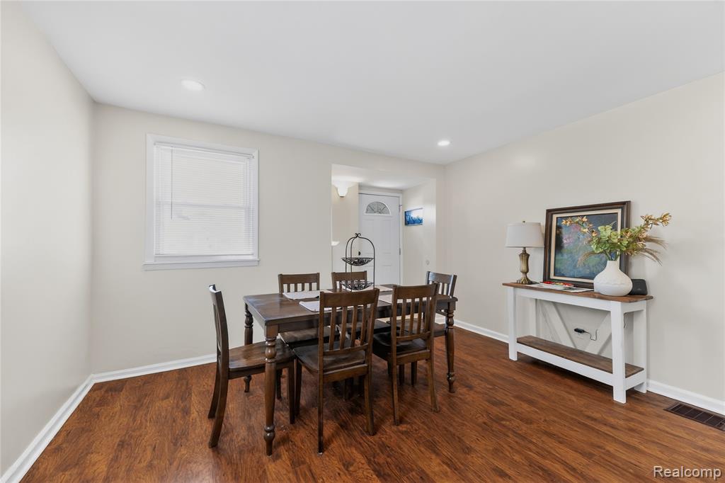 826 Goddard Street, Wyandotte, MI 48192 — Photo 4