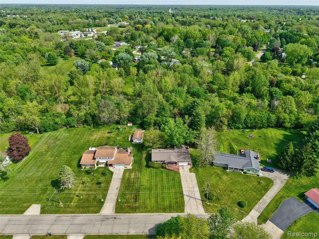 4064 Sheraton Drive, Flint, MI 48532 — Photo 34