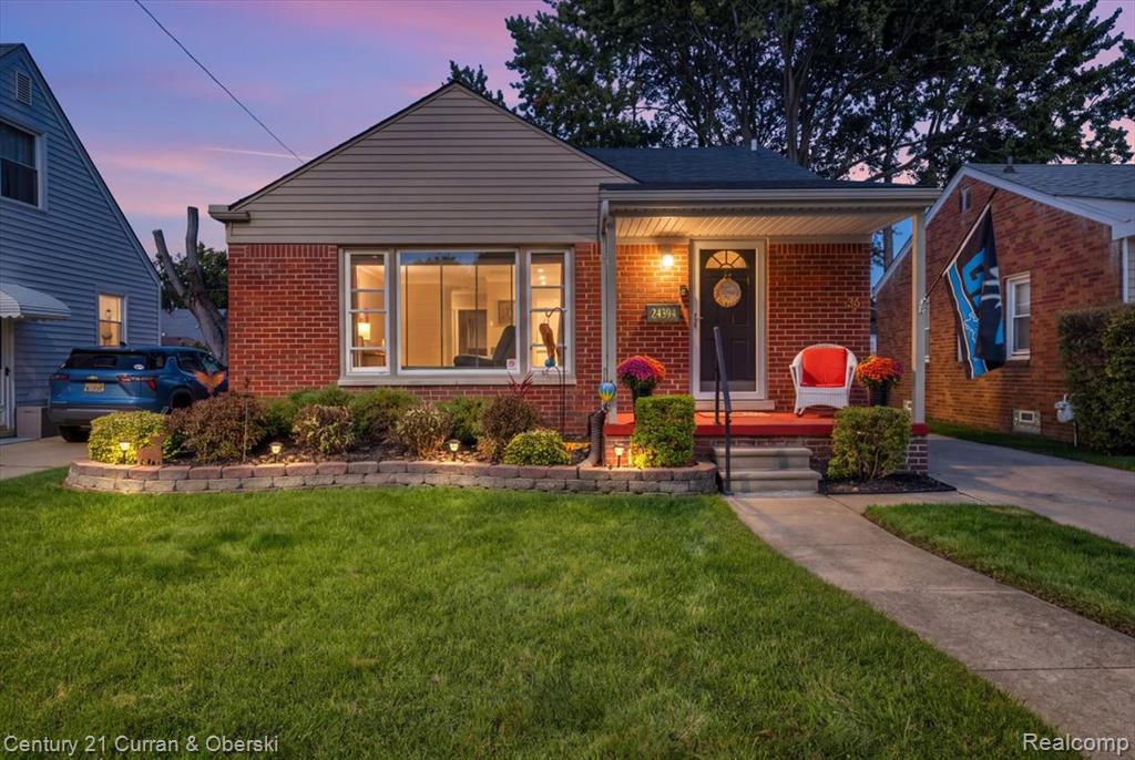 24394 Andover Drive, Dearborn Heights, MI 48125