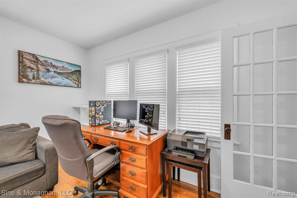 424 W Hudson Avenue, Royal Oak, MI 48067 — Photo 24