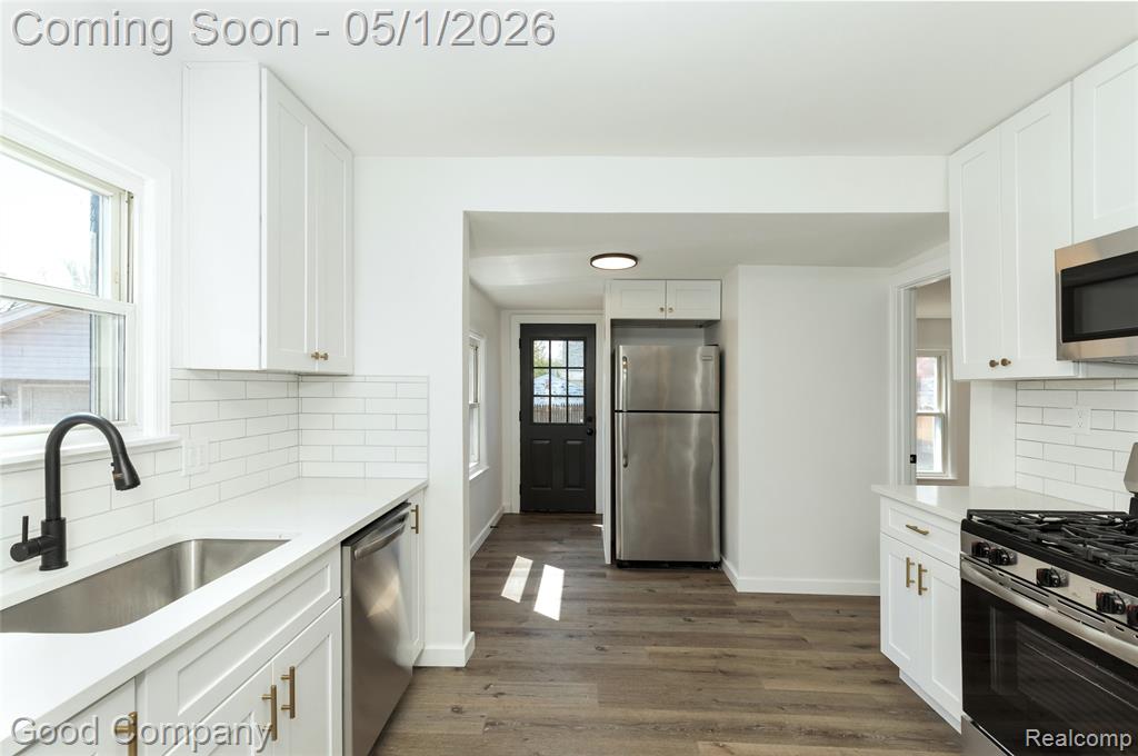 23393 Hoover Avenue, Hazel Park, MI 48030 — Photo 5