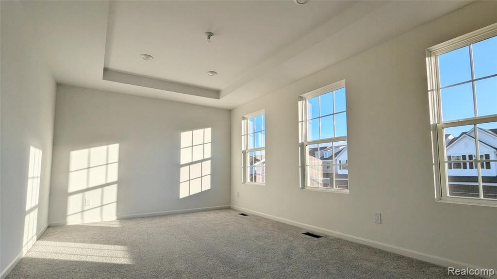 5562 E Spaniel Drive, Ann Arbor, MI 48108 — Photo 11