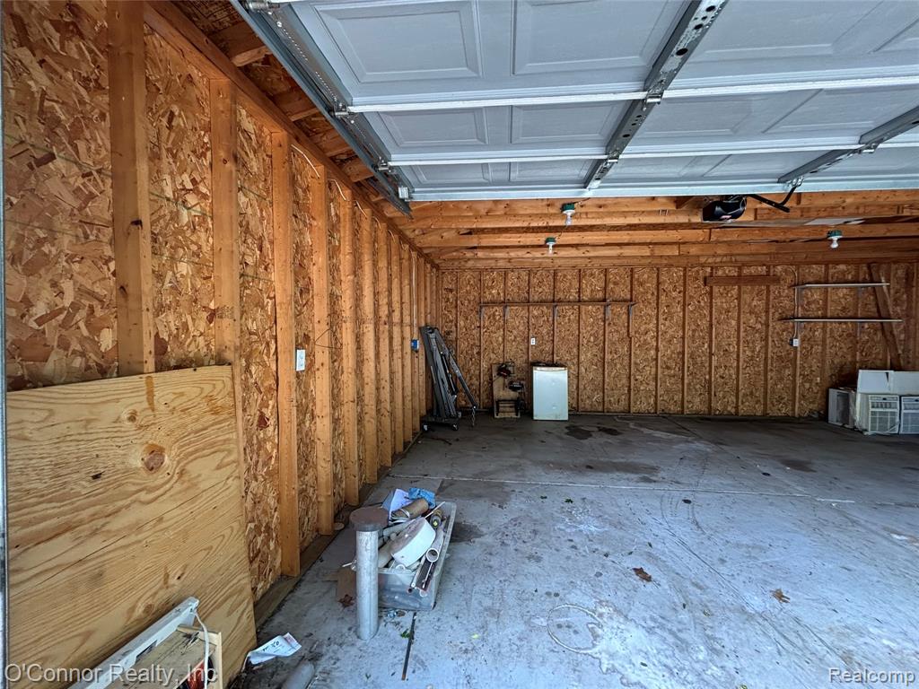 27637 Barrington Street, Madison Heights, MI 48071 — Photo 25