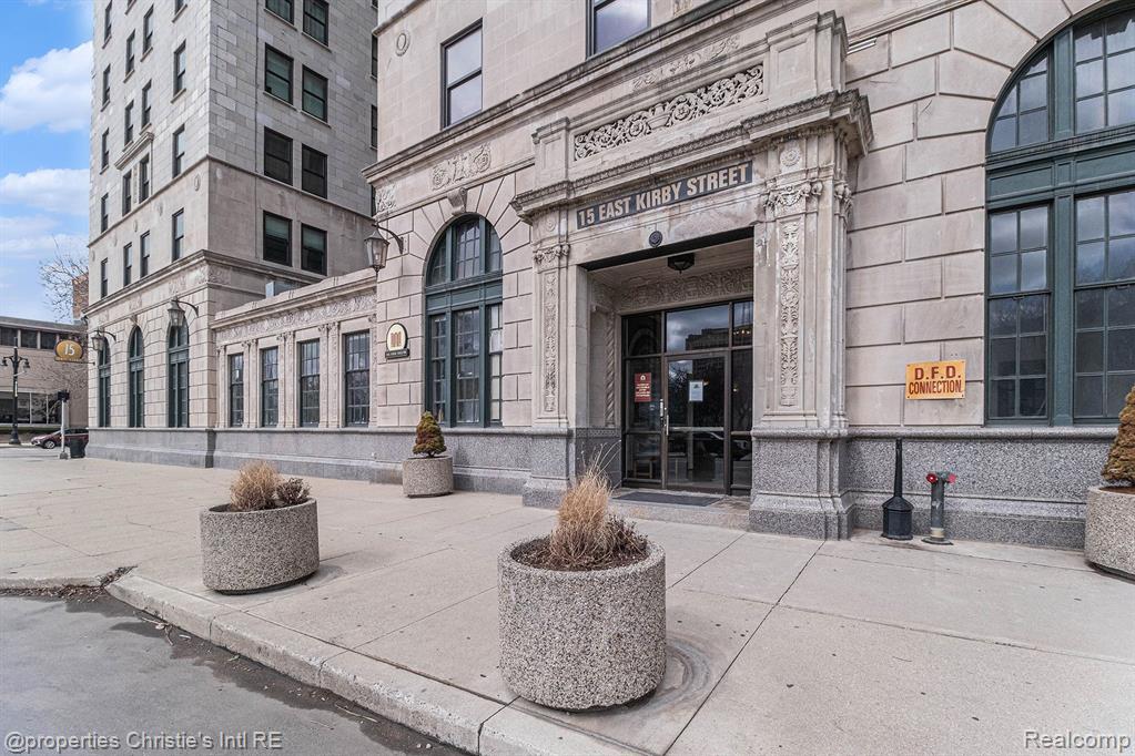 15 E KIRBY Street, 422, Detroit, MI 48202 — Photo 24