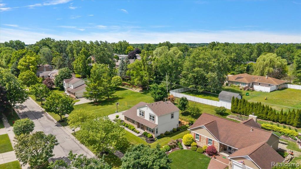 45071 Yorkshire Drive, Novi, MI — Photo 47