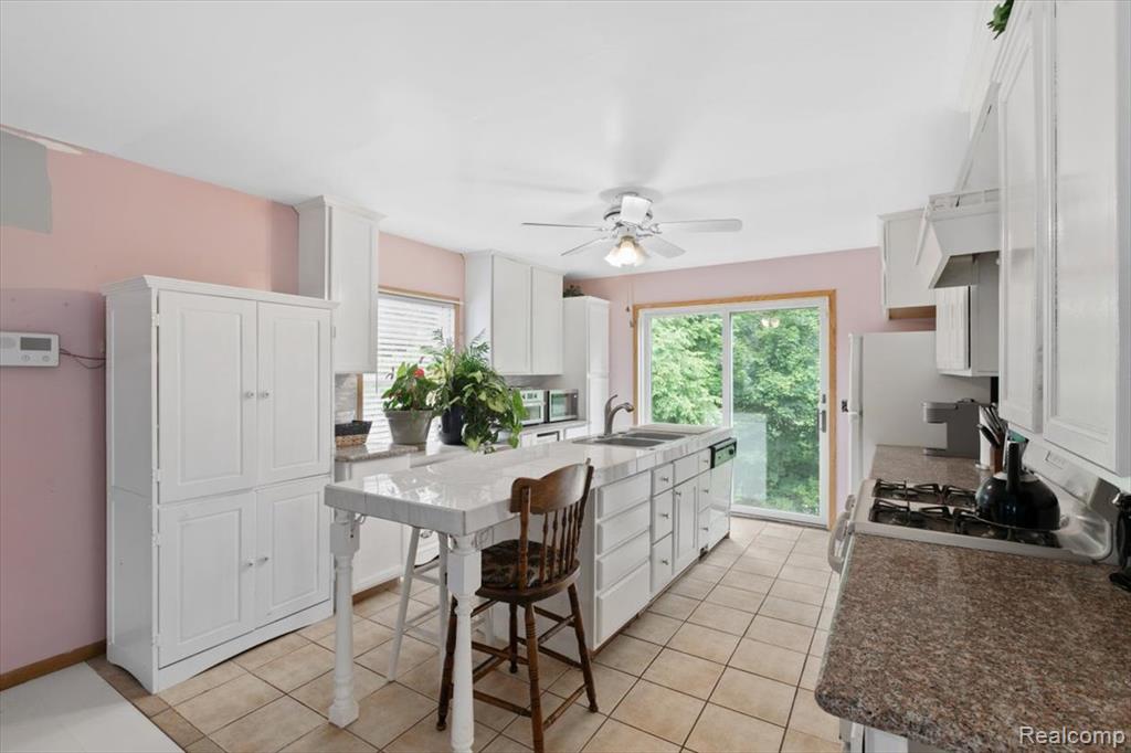 1615 N Lakeshore Road, Port Sanilac, MI 48469 — Photo 7