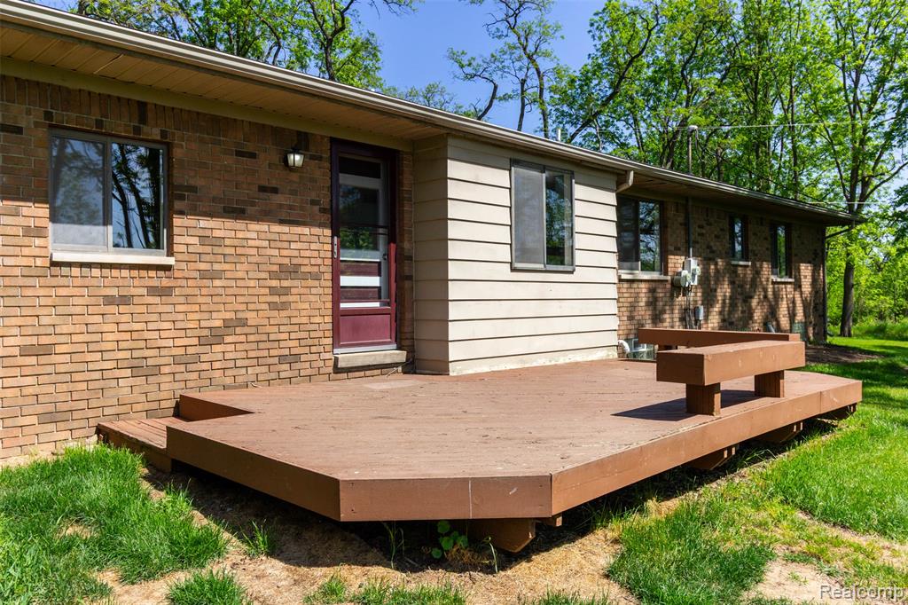 2875 Auten Road, Ortonville, MI 48462 — Photo 38