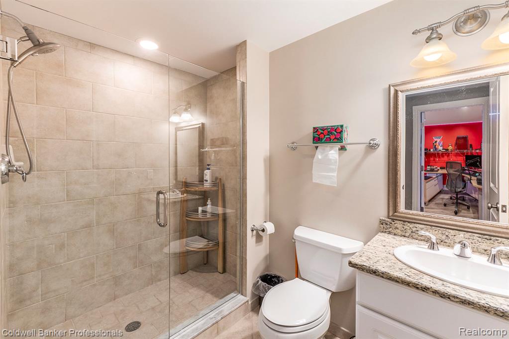 742 Emmons Avenue, Birmingham, MI 48009 — Photo 33
