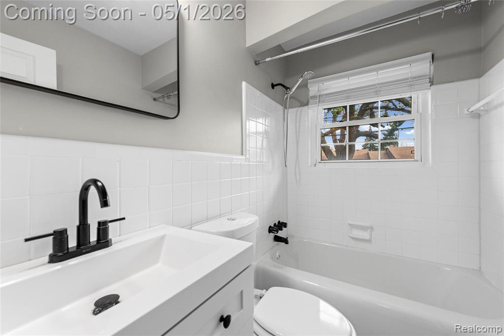 24620 Wood Street, Saint Clair Shores, MI 48080 — Photo 11