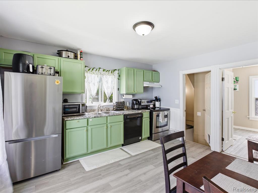 2506 Division Street, Port Huron, MI 48060 — Photo 10