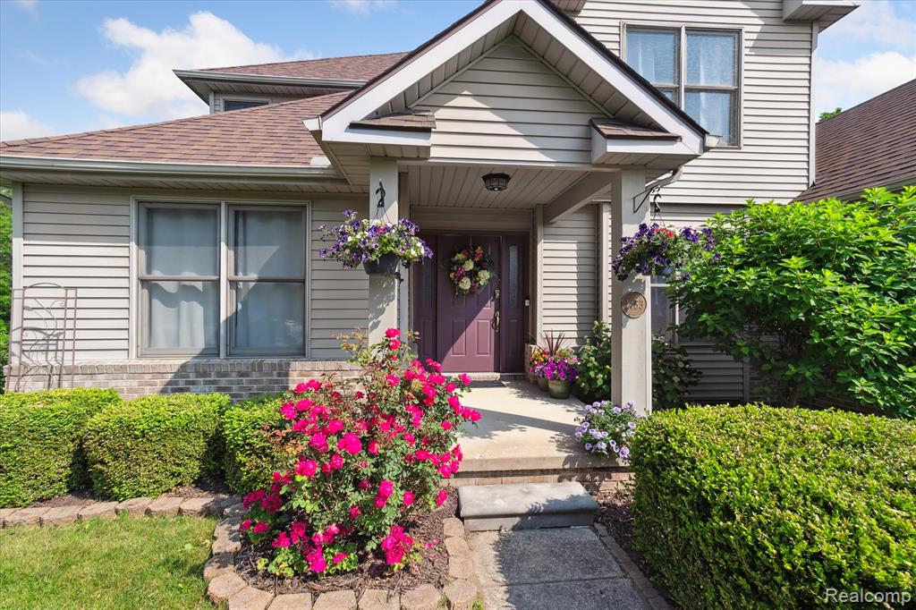 1453 Maplewood Drive, Saline, MI 48176 — Photo 2